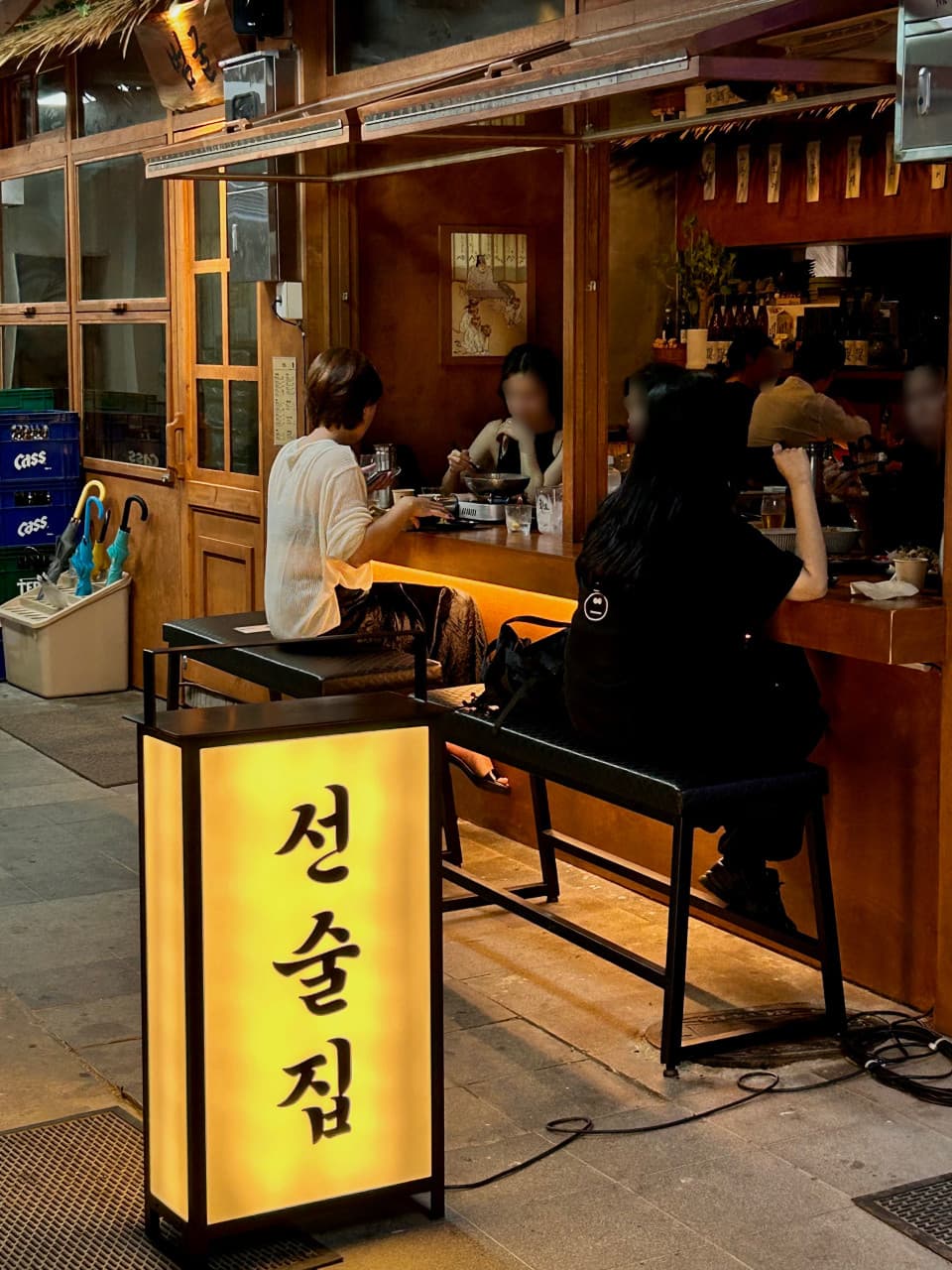 범굴 경주 내부 전경