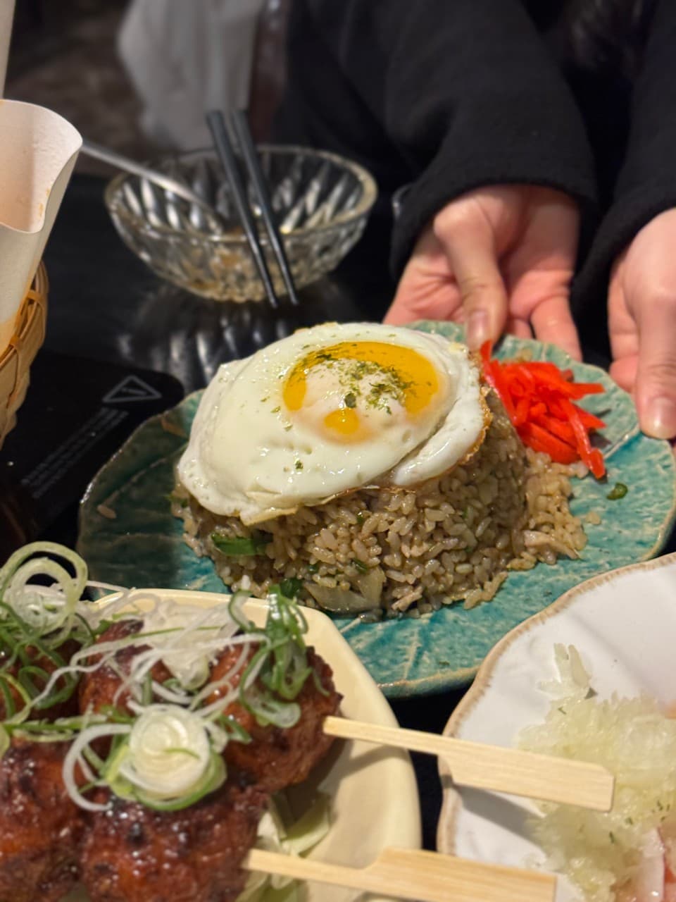 끼루식당&경아식당 조명과 인테리어